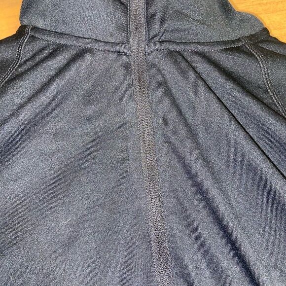 NWT long sleeve 3/4 zip athletic top - Picture 2 of 6